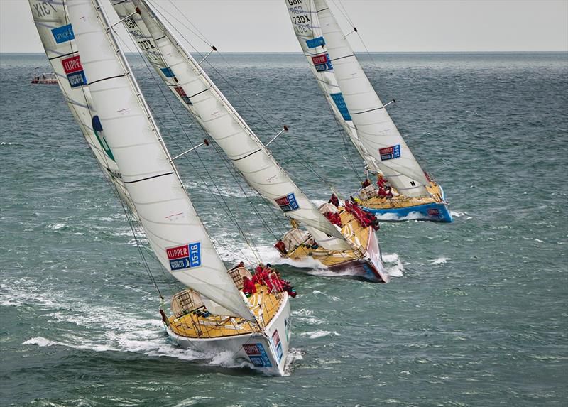 Race 8 day 5: “worst seas of the entire clipper 2015-16 race so far”