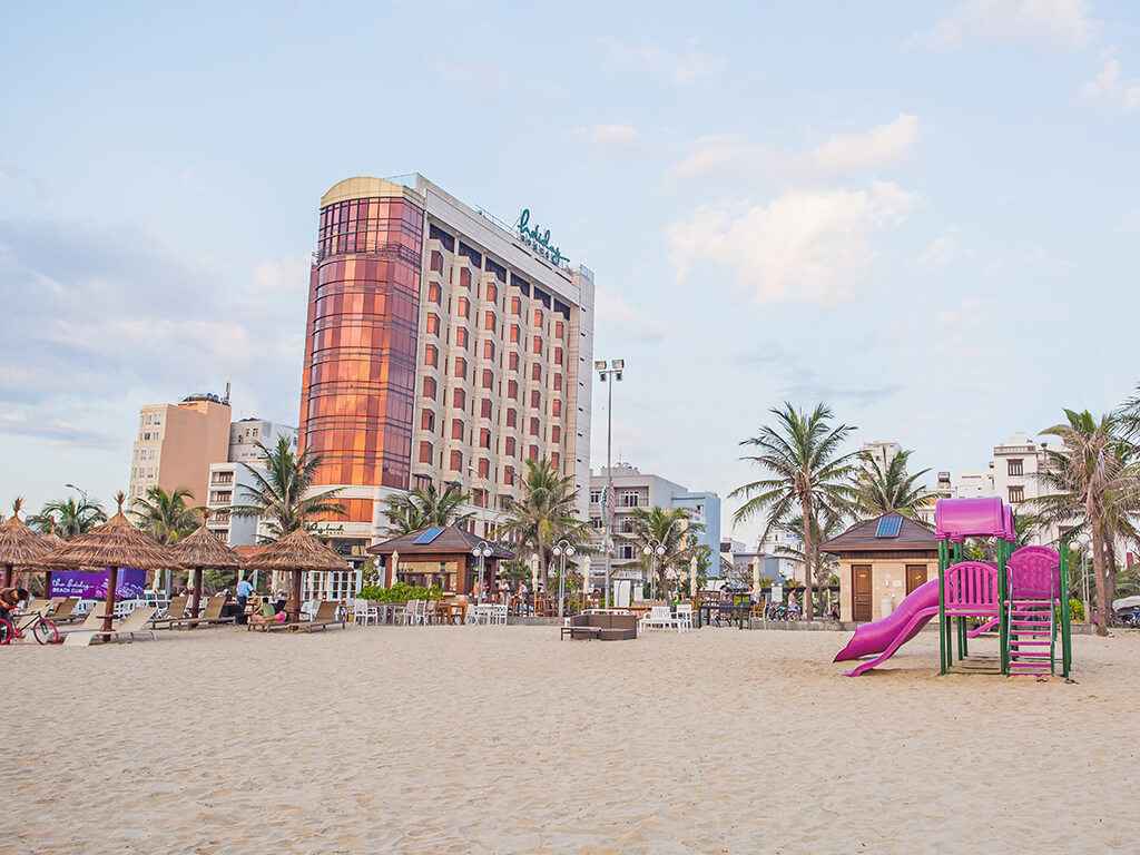 Holiday Beach Danang Hotel and Resort