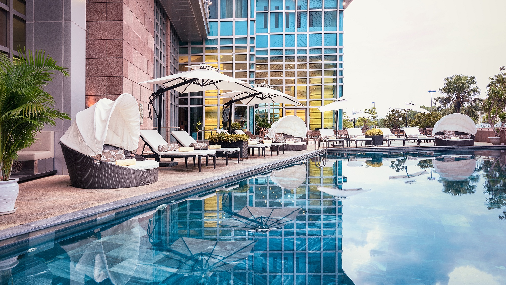 Swimming Pool Khach San Grand Mercure Danang Fantasticity Com 03