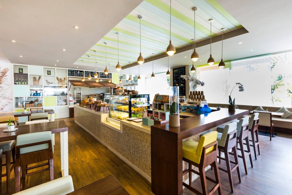 Delicious Cafe Bakery A La Carte Danang Beach Hotel 200 Vo Nguyen Giap Danang Fantasticity Com 02