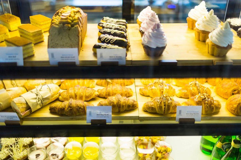 Delicious Cafe Bakery A La Carte Danang Beach Hotel 200 Vo Nguyen Giap Danang Fantasticity Com 03