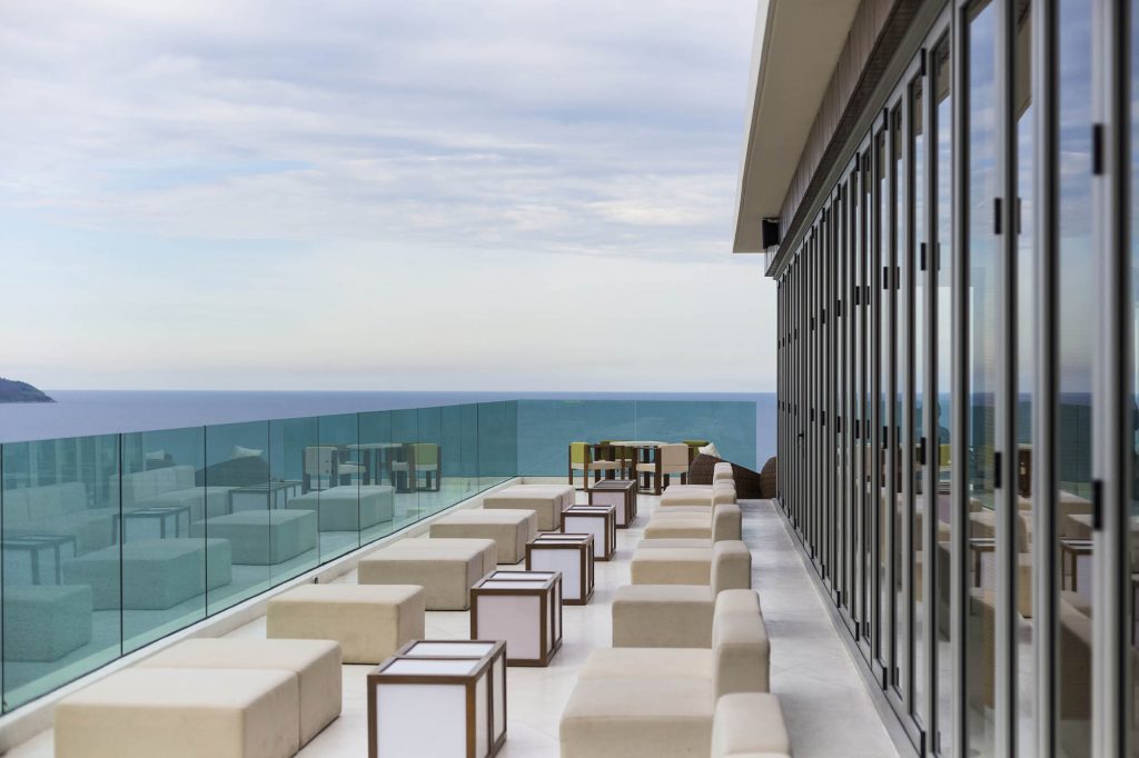 The Top Bar A La Carte Danang Beach Hotel 200 Vo Nguyen Giap Danang Fantasticity Com 02