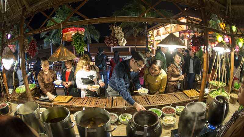 “Chợ quê ngày tết” – Mừng xuân Mậu Tuất 2018 tại Furama Resort Danang