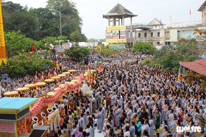 Lễ vía Đức Bồ Tát ở lễ hội Quán Thế Âm Đà Nẵng