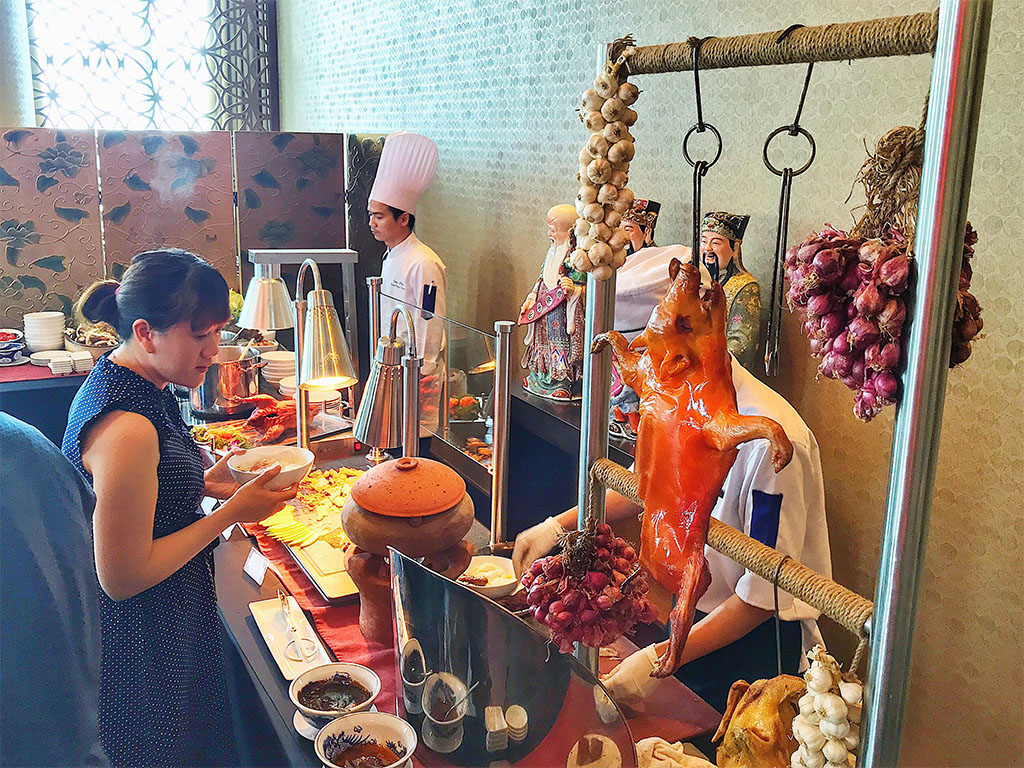 Ngày của mẹ cùng tiệc Buffet Ẩm thực Trung Hoa tại Grand Mercure Danang 2