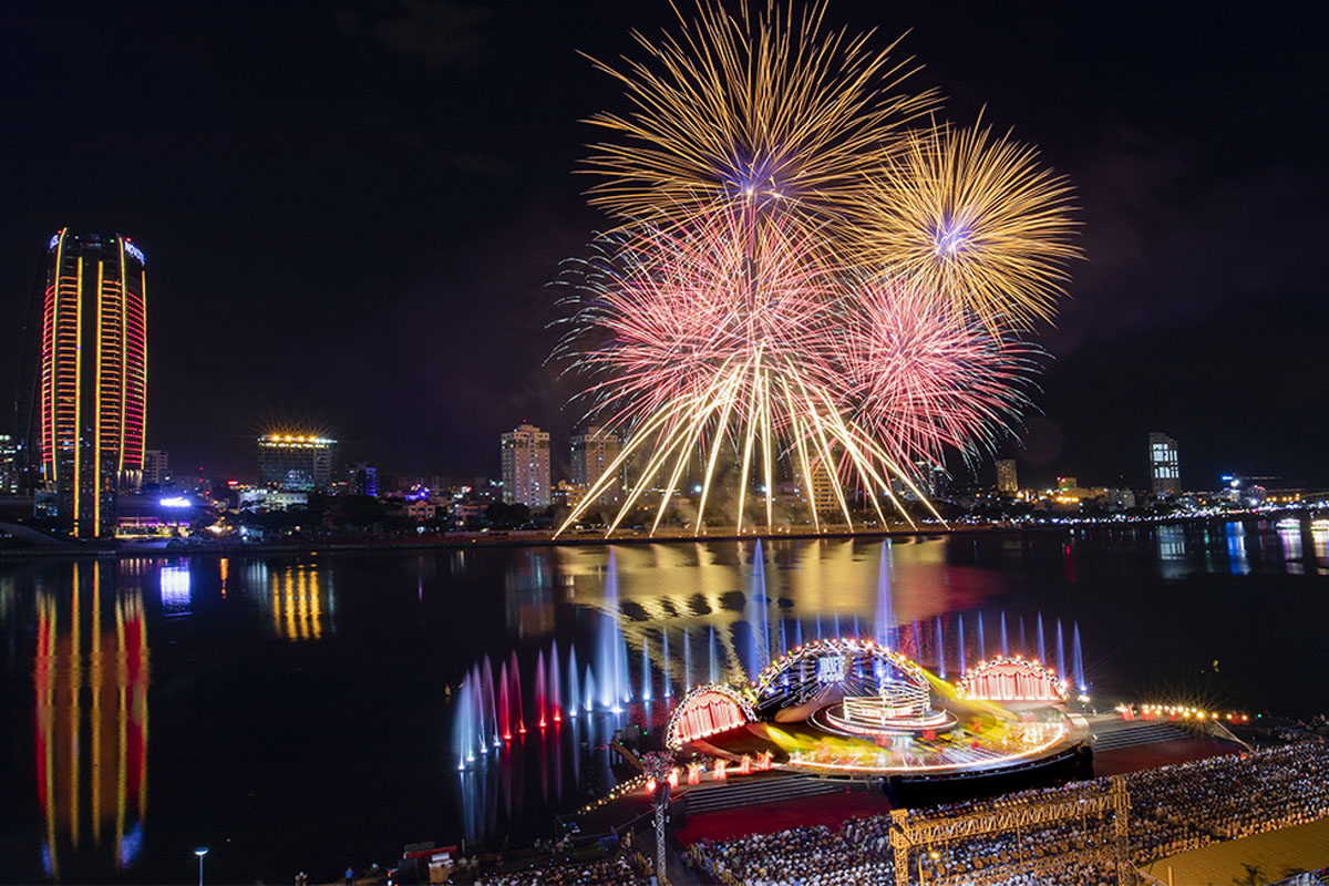 All details of Danang International Fireworks Festival 2019 here - Official  Danang Tourism Website