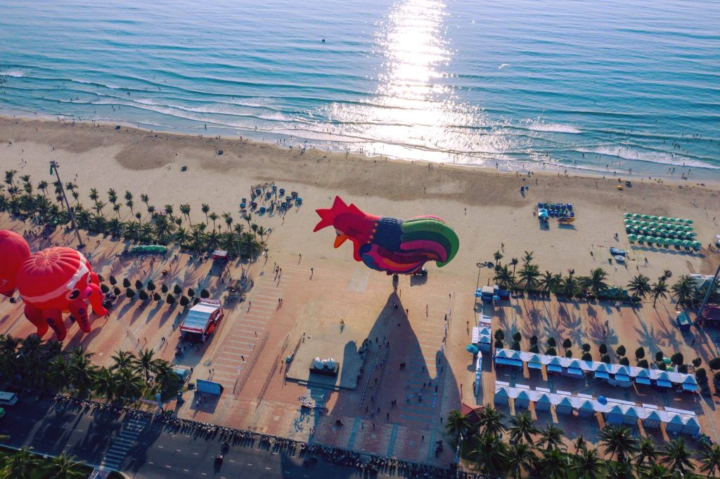 Da Nang Don Hon 380 Ngan Luot Khach Dip Le 30 04 Va 01 05 (2)