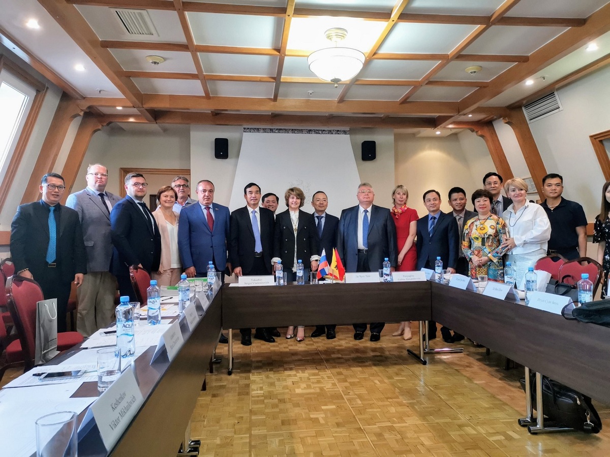 Buoi Gap Go Doanh Nghiep Du Lich Nga 01