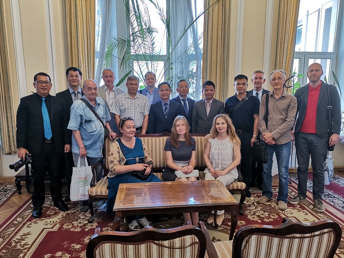 Buoi Gap Go Doanh Nghiep Du Lich Nga