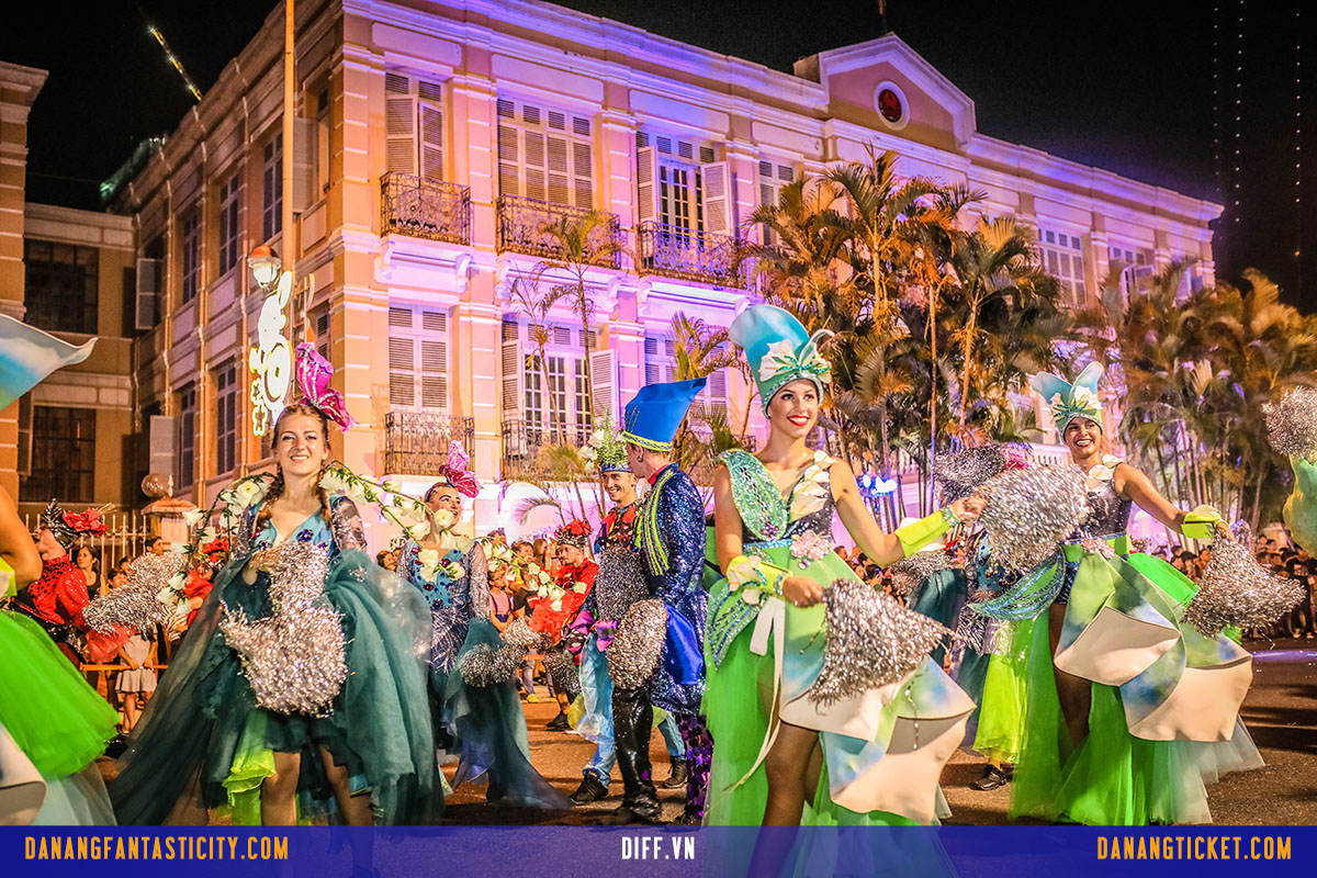 Dam Chim Trong Le Hoi Carnival Duong Pho Diff 2019 Tai Da Nang 029