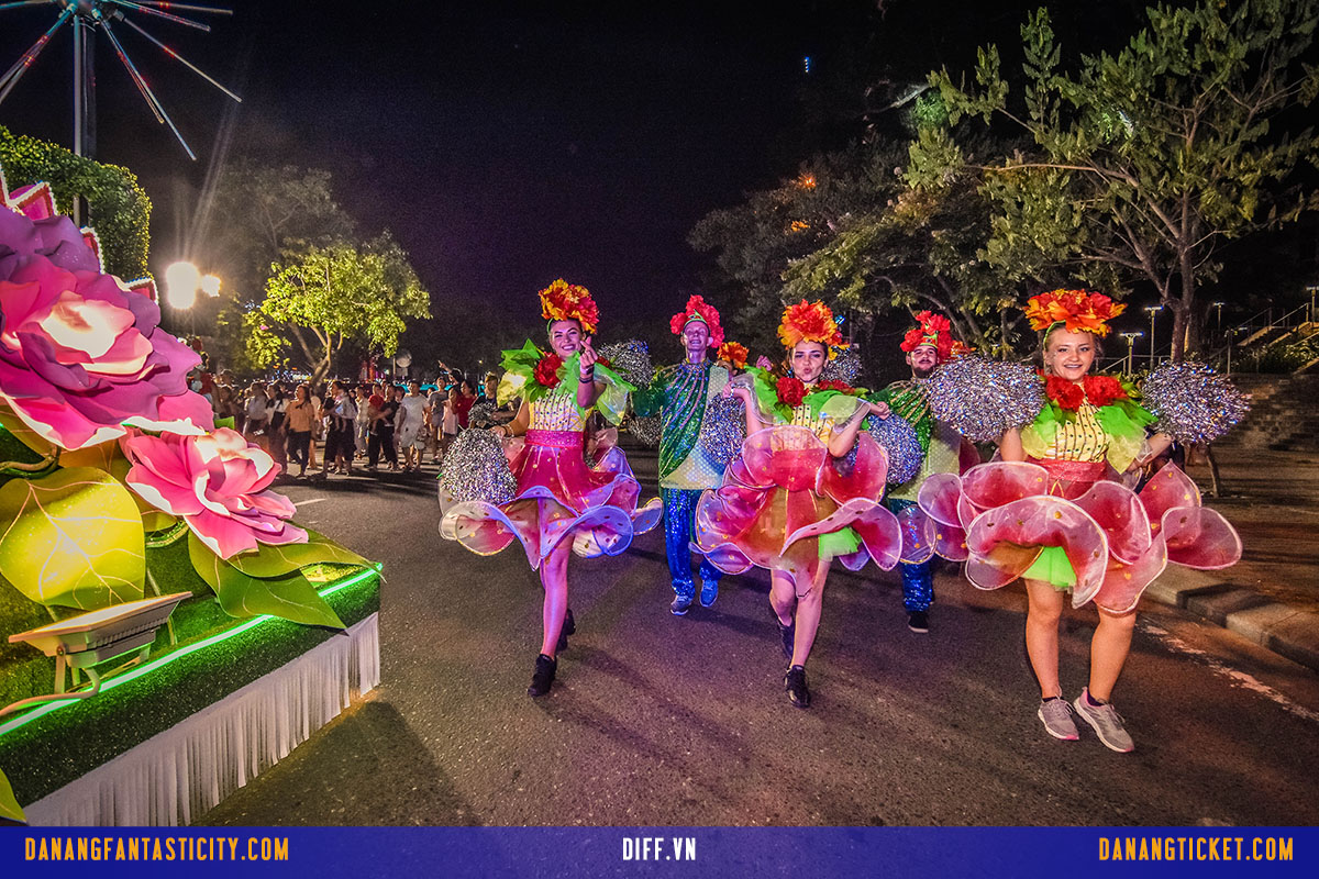 Dam Chim Trong Le Hoi Carnival Duong Pho Diff 2019 Tai Da Nang 07