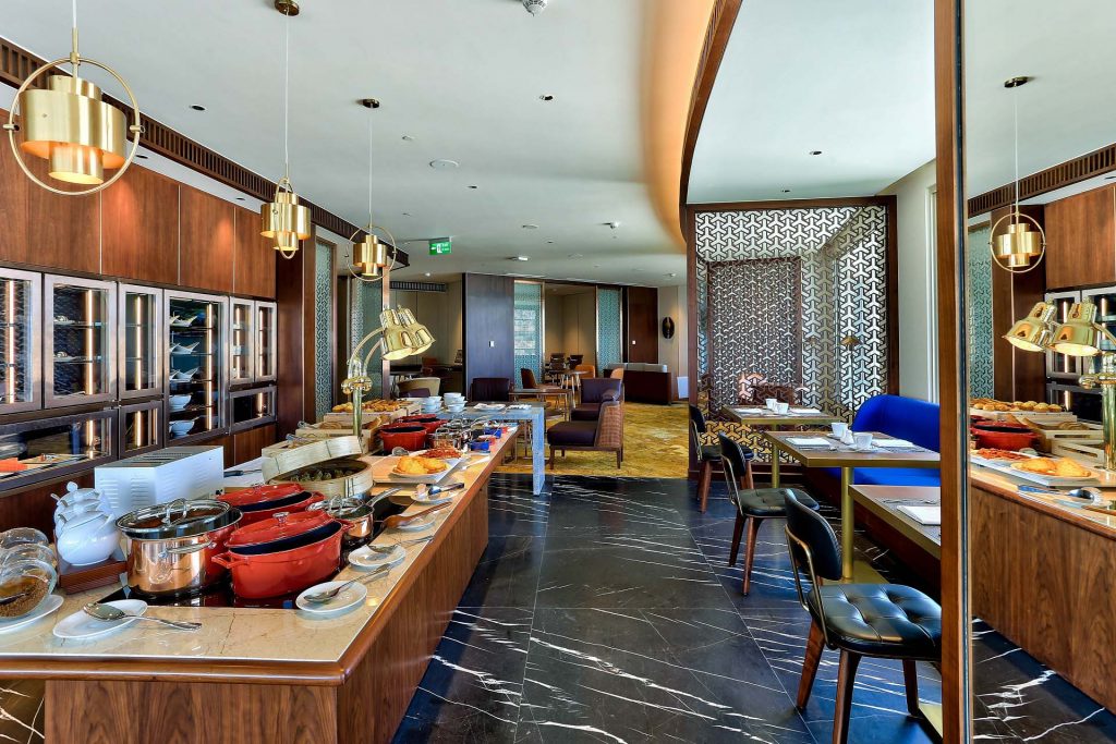 Executive Lounge Khach San Hilton Danang Fantasticity 3