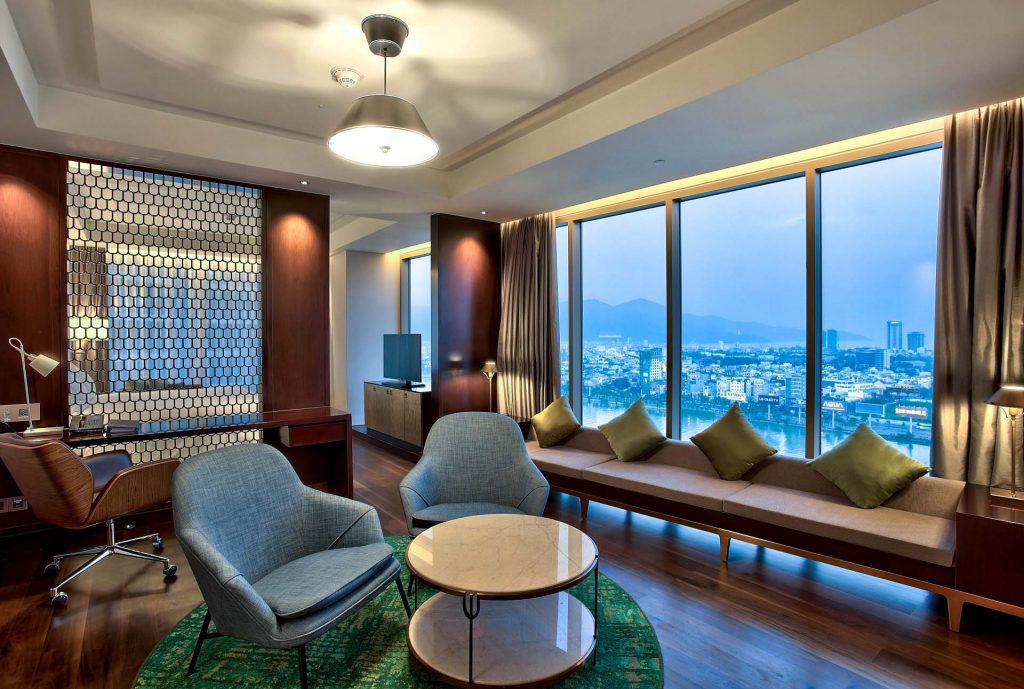 Suites Room Khach San Hilton Danang Fantasticity 2