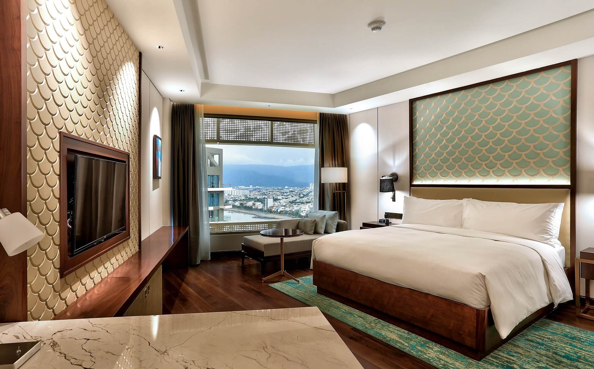 Executive Room Ocean View King Bed Hilton Da Nang Trai Nghiem Khach San Day Phong Cach Giua Long Thanh Pho Danang Fantasticity