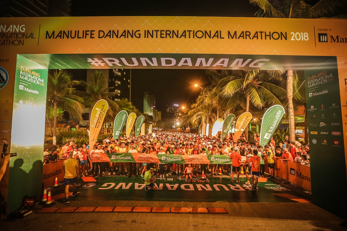 Da Nang Chao Don 9017 Van Dong Vien Tham Du Manulife Danang International Marathon 2019 01