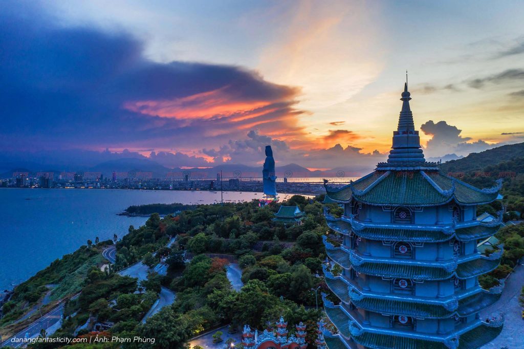 Chua Linh Ung Chon Binh Yen Giua Long Da Nang 011