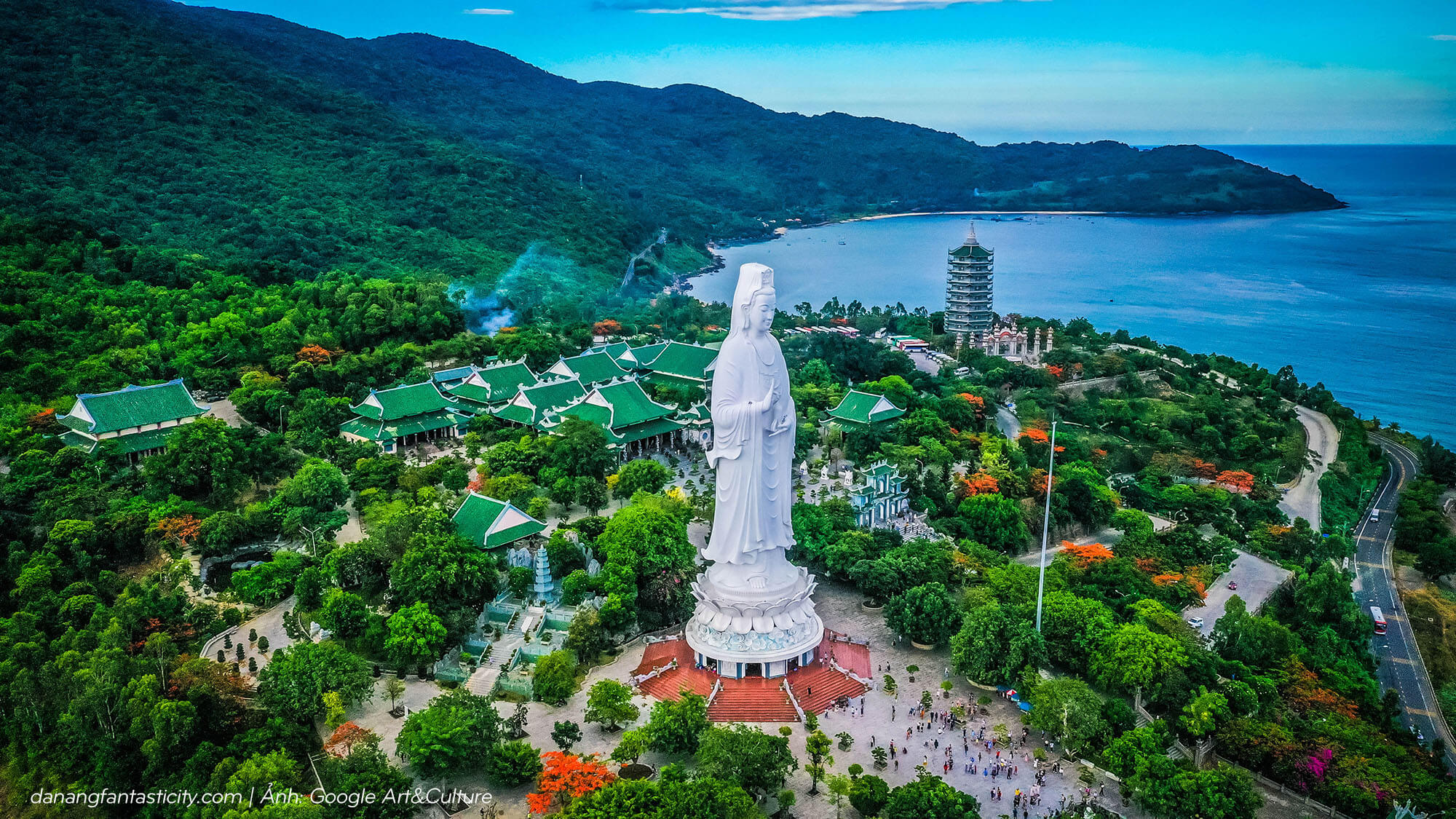 Linh Ung Pagoda located on the Son Tra Peninsula - a famous spiritual tourist attraction in Da Nang