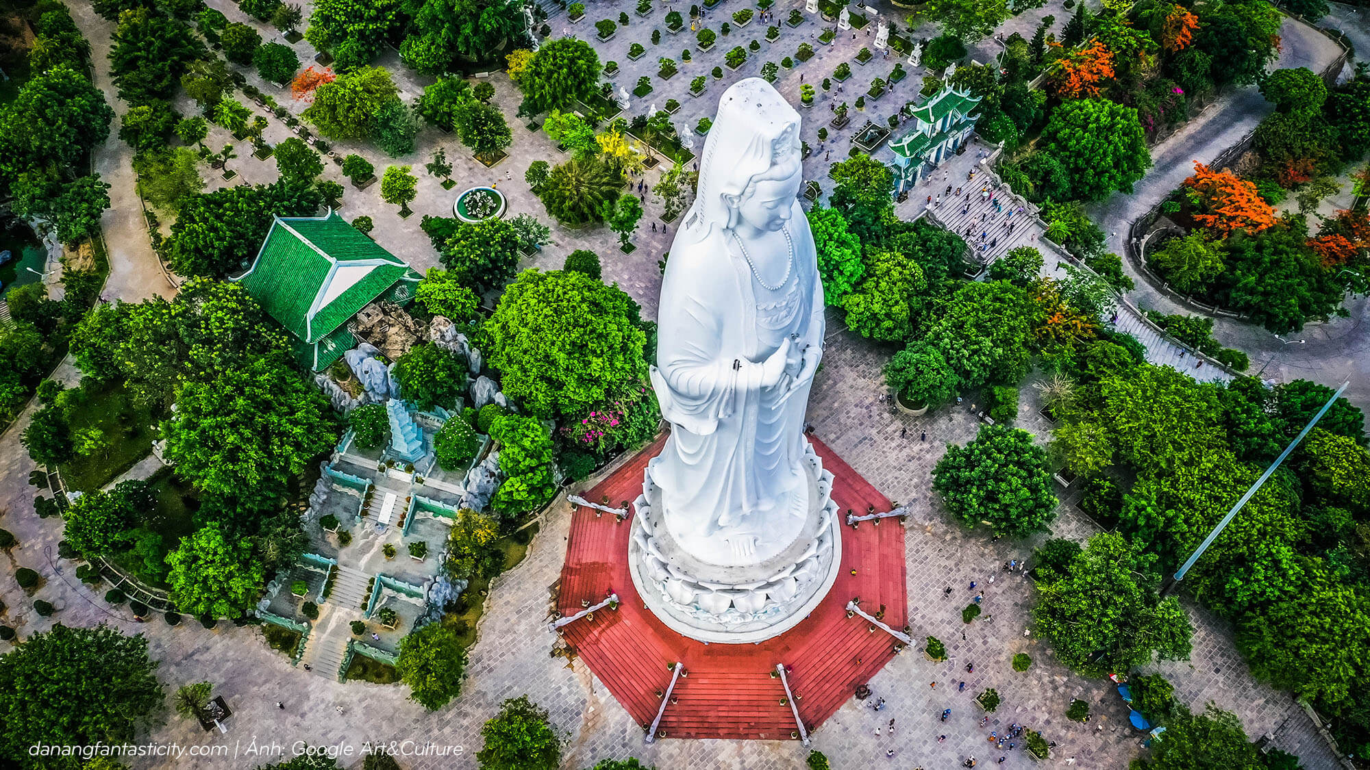 Chua Linh Ung Chon Binh Yen Giua Long Da Nang 014