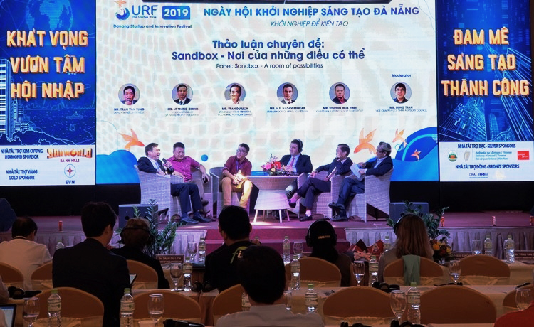 Ngay Hoi Khoi Nghiep Sang Tao Da Nang Surf 2019 03