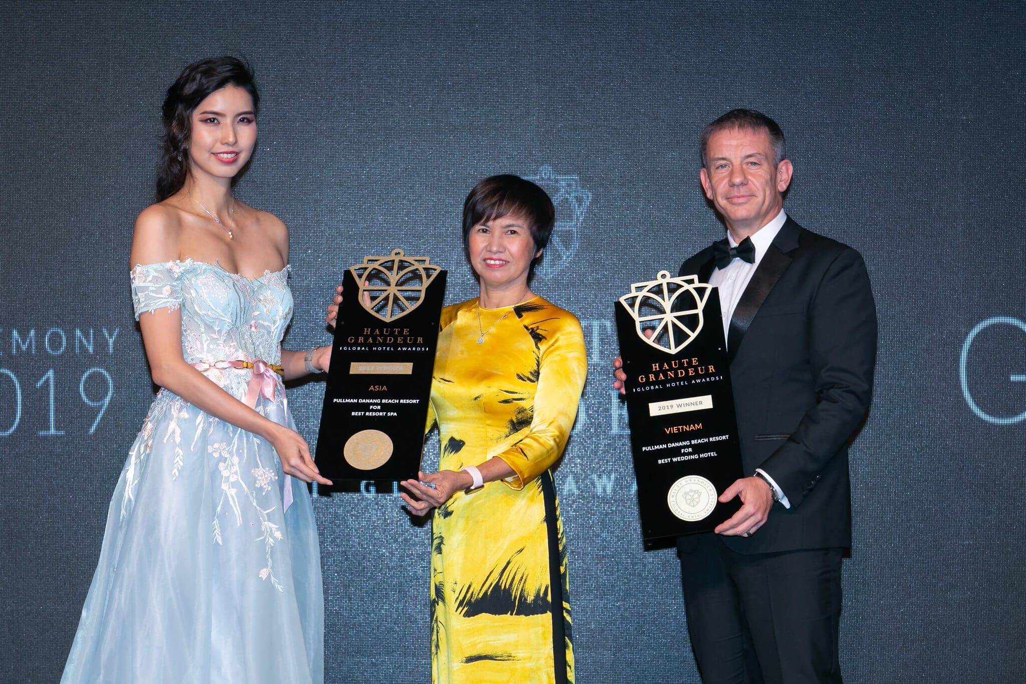 Pullman Danang Beach Resort Chien Thang 3 Giai Thuong Quan Trong Tai Haute Grandeaur Global Hotel Awards 2019 05