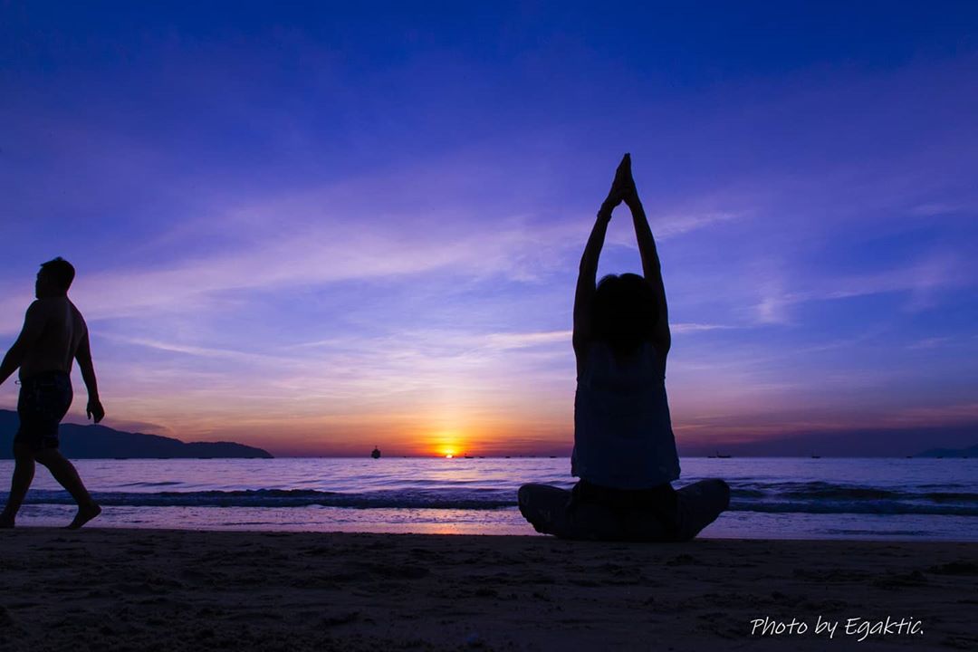 Mot Buoi Sang That Khac Cung Binh Minh Tren Bien Da Nang 011