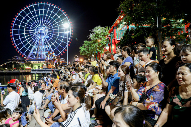 Du Lich Dem Da Nang Nhon Nhip Tro Lai Sau Dich Voi Hang Loat Uu Dai Hap Dan 05