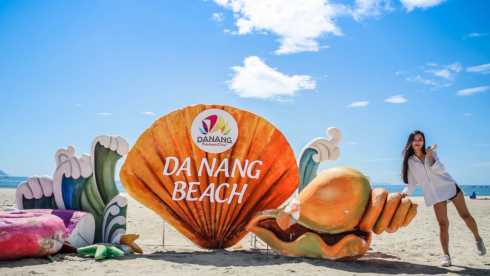 Le Hoi Tuyet Voi Da Nang 2020 Hoanh Trang Va Hap Dan Dang Cho Don Ban 07