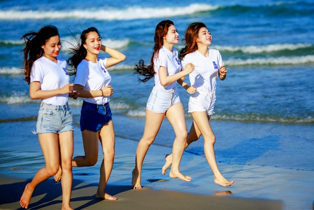 Noi Vong Tay Lon Cung Du Lich Viet Nam Toi Yeu Bien Da Nang 02