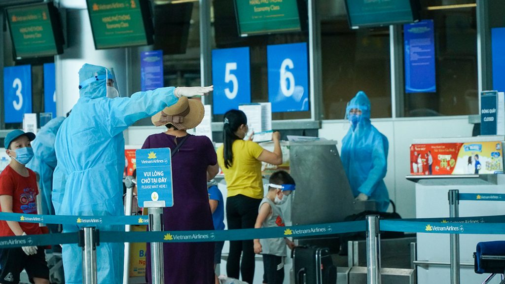 Da Nang Chao Tam Biet Du Khach Voi Con Mua Tam Ta Dau Mua Hen Gap Lai 01
