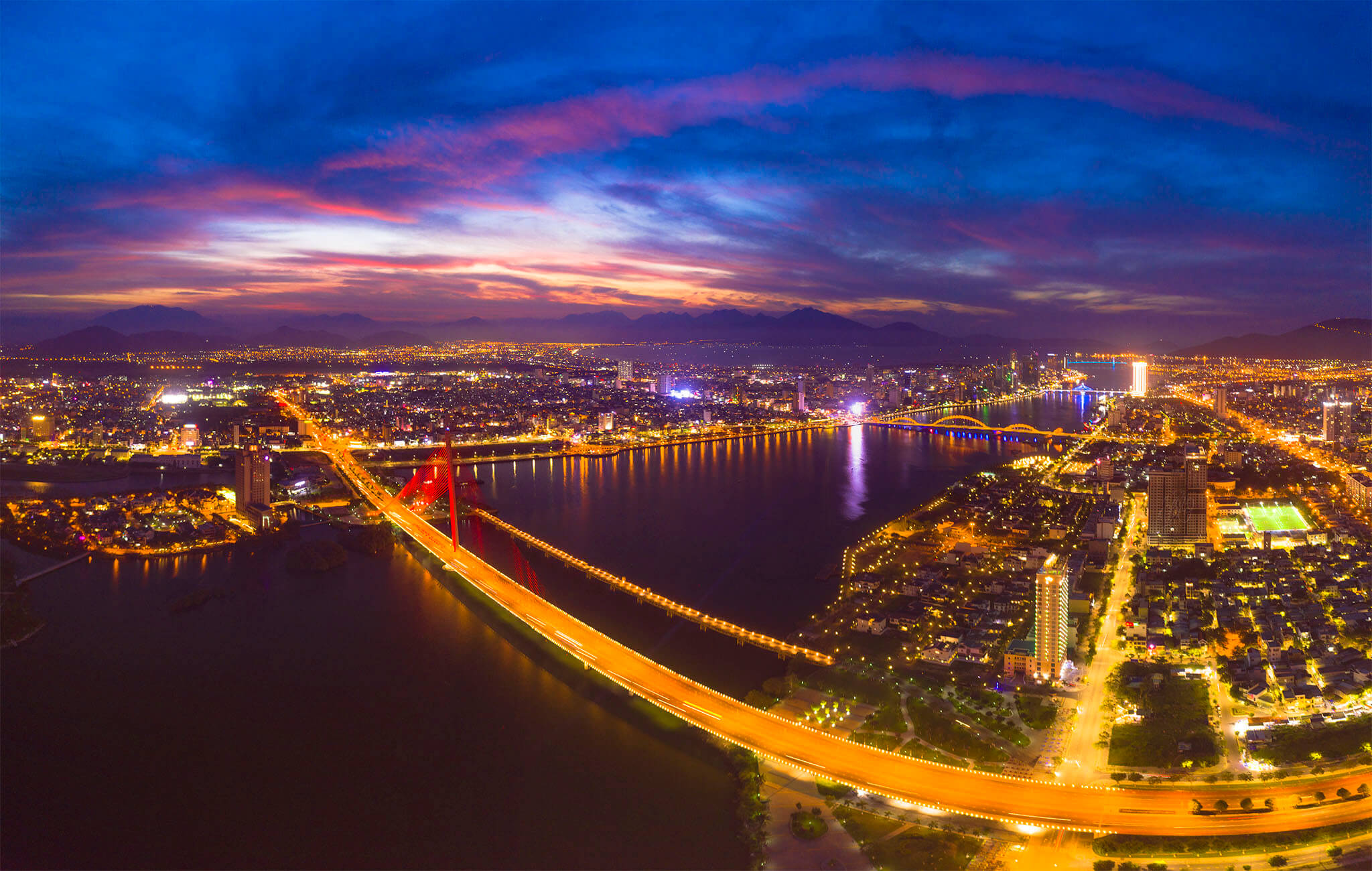 Da Nang Tinh Yeu Va Noi Nho 02