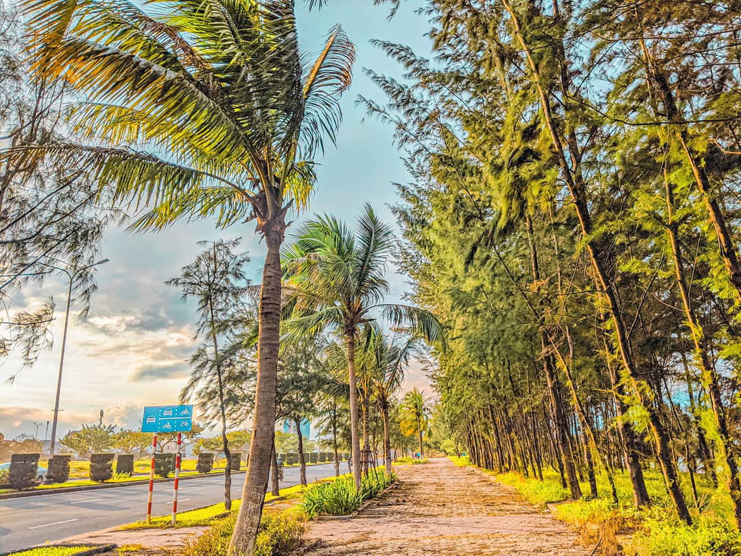 Da Nang Noi Binh Yen Nhung Phut Giay