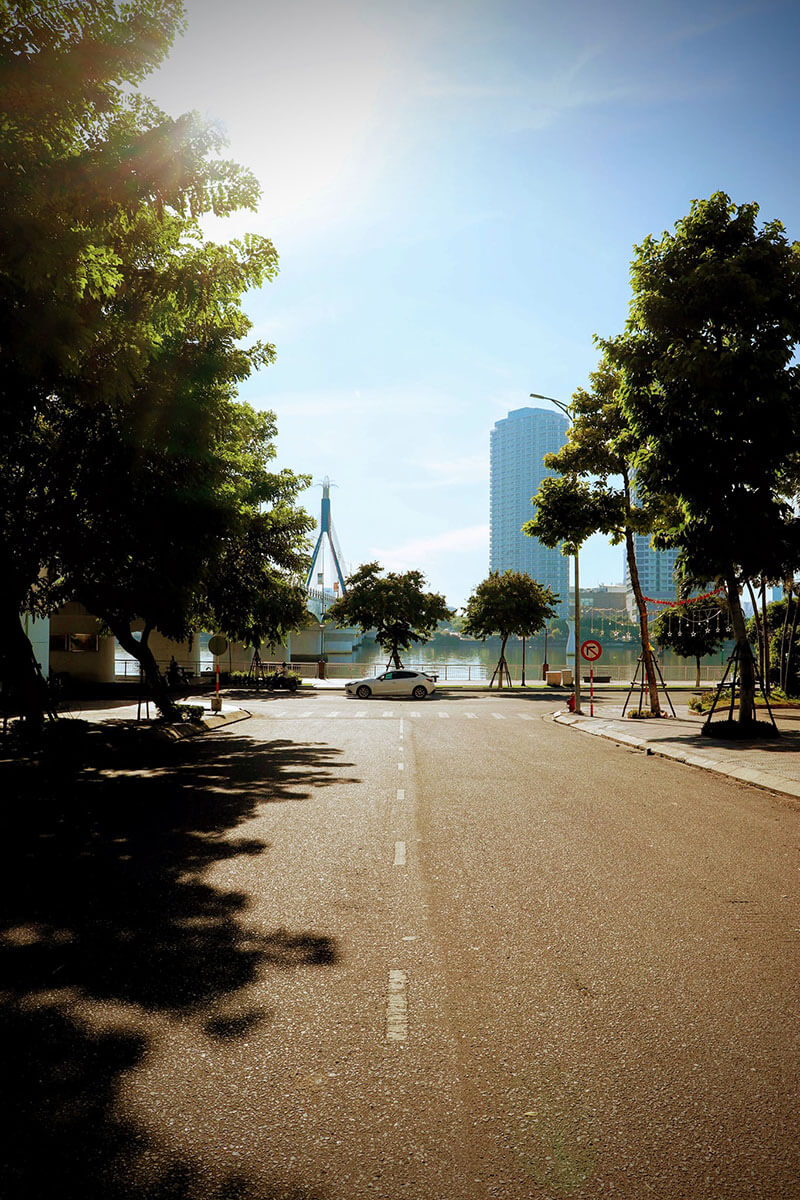 Da Nang Qua Goc Nhin Ke Lang Thang 04