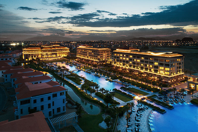 Sheraton Grand Danang Resort Wins Multiple Prestigious Awards 05