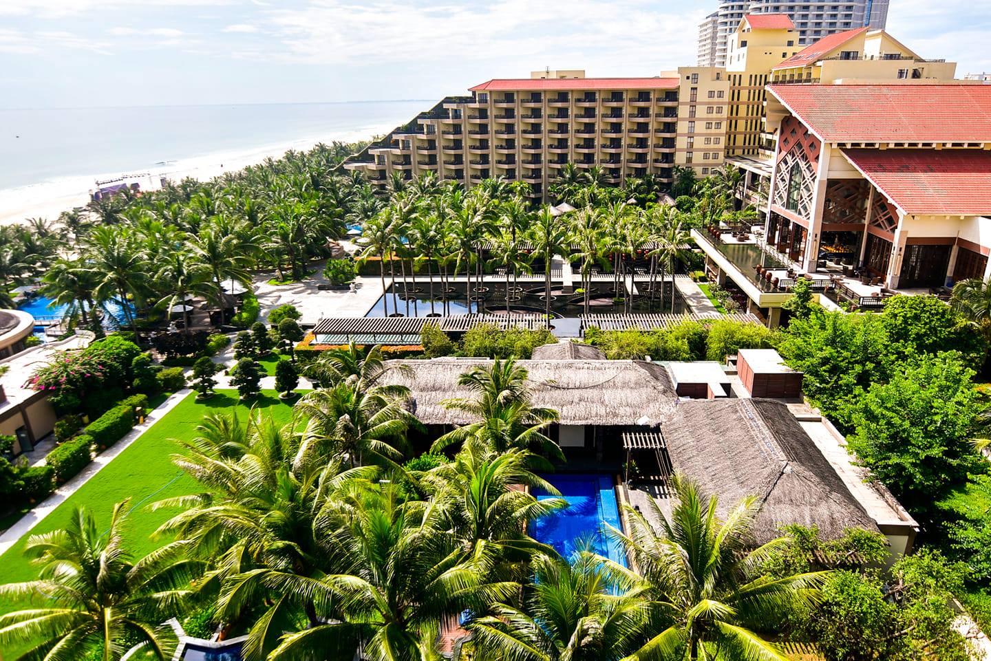 Tiec Dem Binh An Giang Sinh Tai Crowne Plaza Danang 05