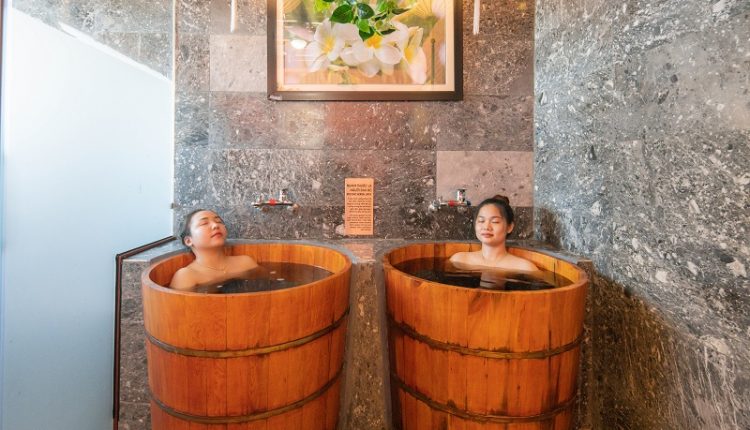 Dac Sac Cac Hoat Dong Am Nhac Le Hoi Tai Cham Spa Massage Restaurant 015