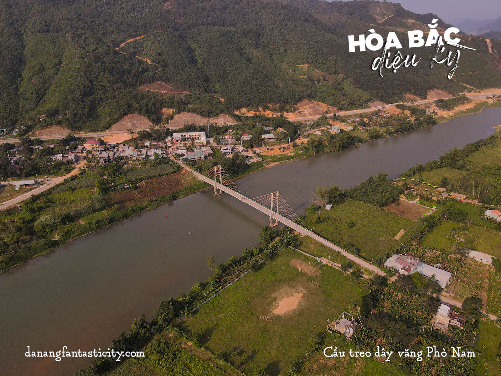 Cau Treo Day Vang Pho Nam Hoa Bac Danang