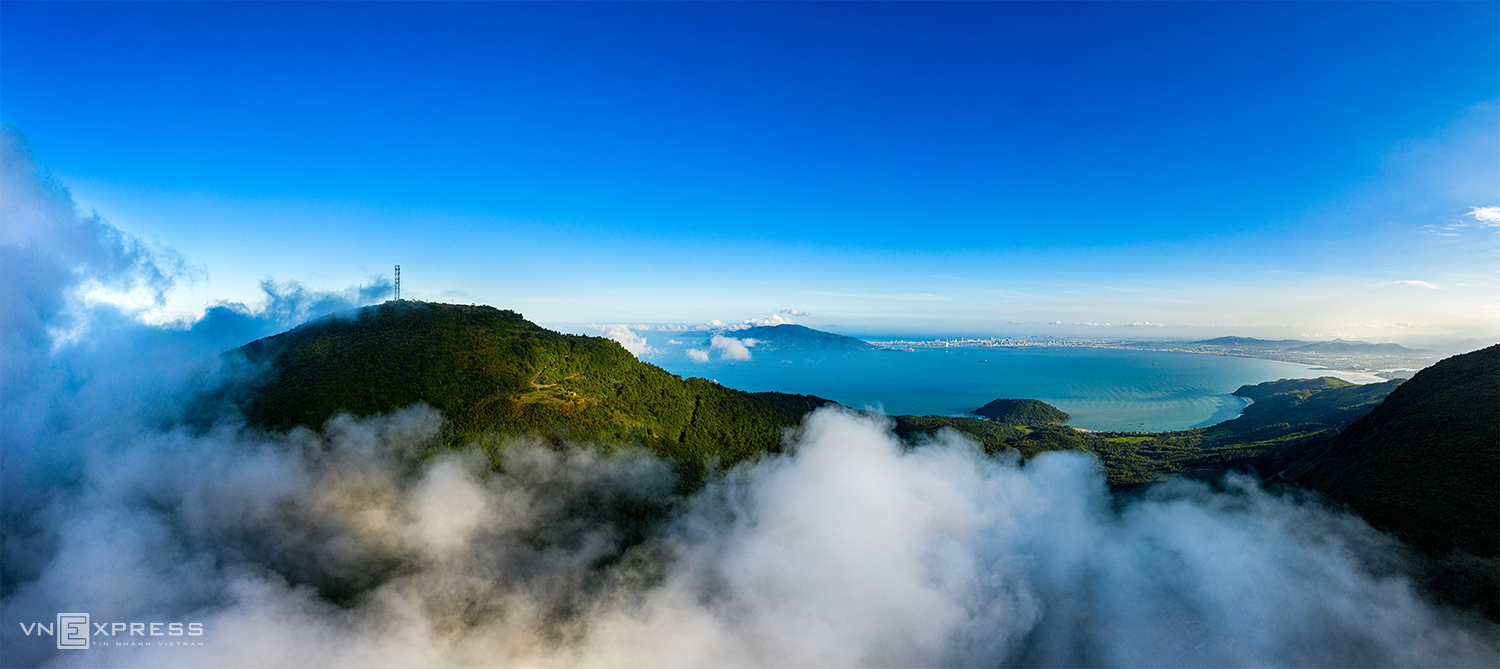 Da Nangs Tourist Attractions Swim In A Sea Of Clouds 011