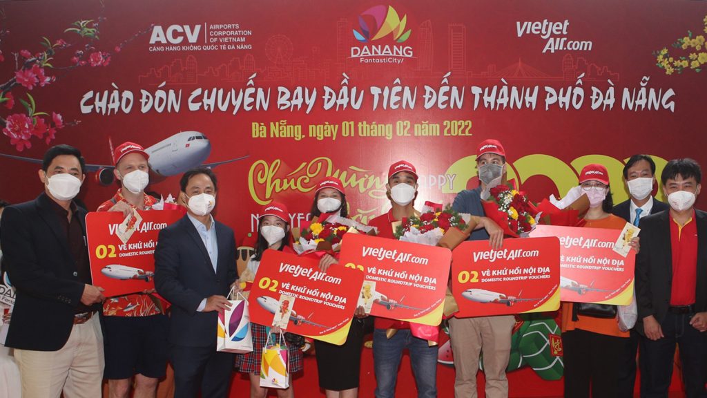 Da Nang Don Chuyen Bay Dau Tien 0