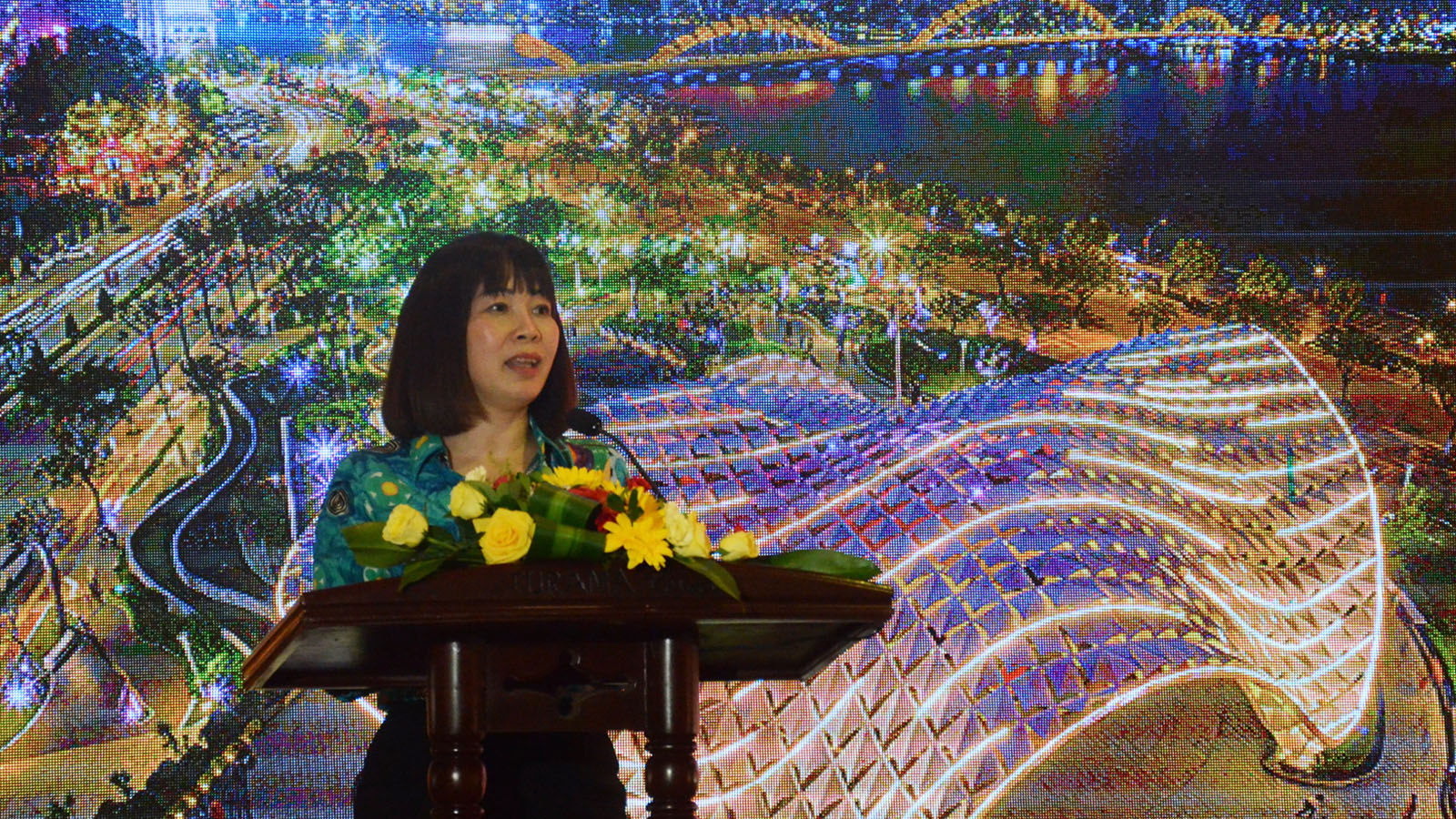 Da Nang Tiep Can Phong Vien Cac Hang Thong Tan Bao Chi Nuoc Ngoai Thuong Tru Tai Viet Nam De Quang Ba Du Lich
