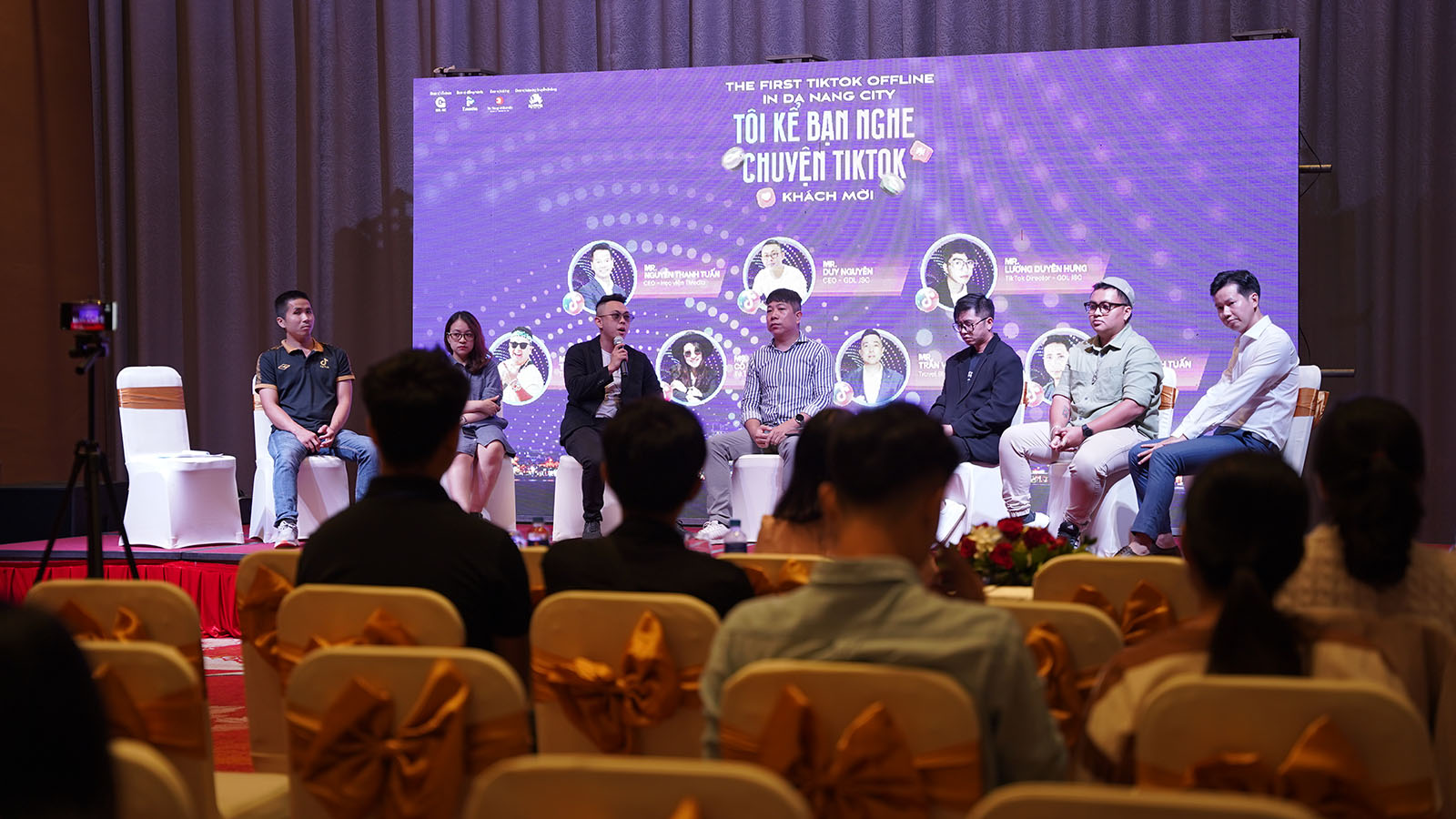 Toi Ke Ban Nghe Chuyen Tiktok Su Kien Offline Tai Da Nang 3