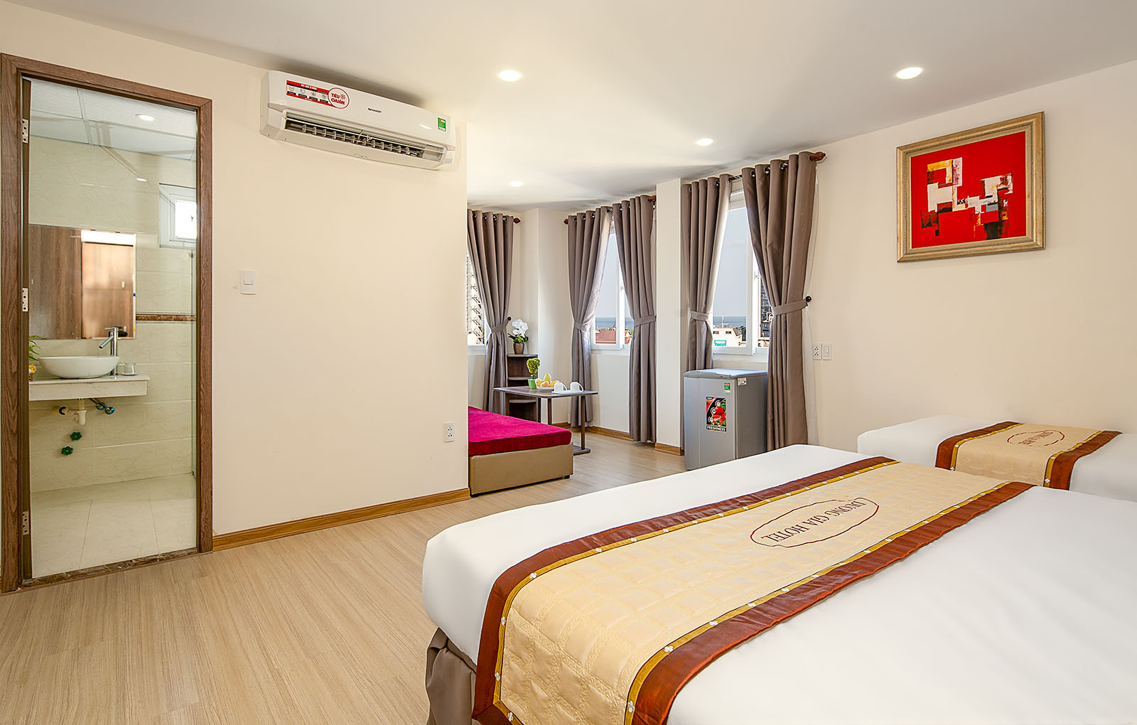 Duong Gia Hotel Da Nang Khach San 3 Sao Gia Re Gan Bien My Khe 6