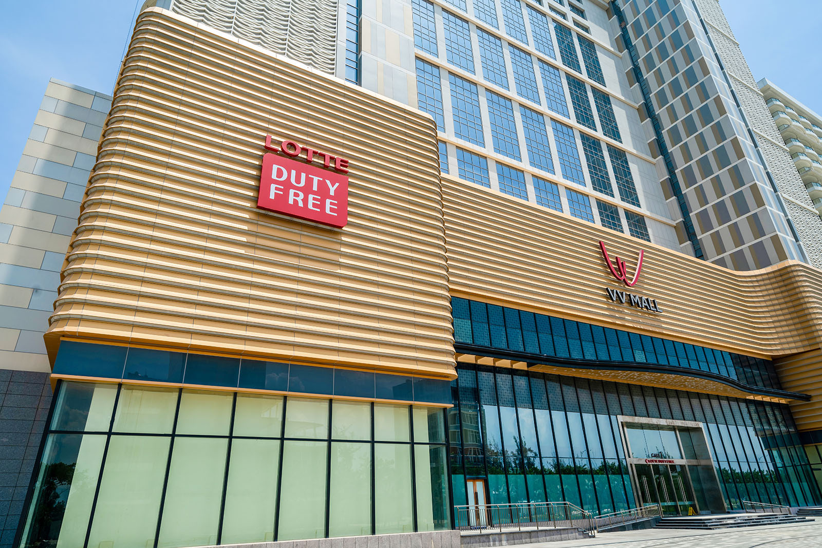 Lotte Duty Free Mo Cua Hang Mien Thue Dau Tien Tai Trung Tam Thanh Pho Da Nang 02