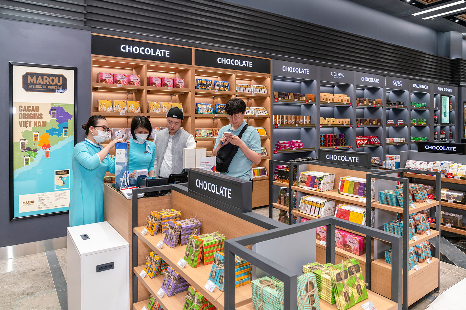 Lotte Duty Free Opens Vietnam'S Largest Duty Free Store In Downtown Da Nang  - Official Danang Tourism Website