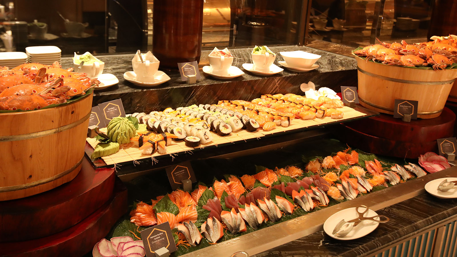 Dazzling New Year Gala Dinner Countdown Tai Novotel Danang Premier Han River