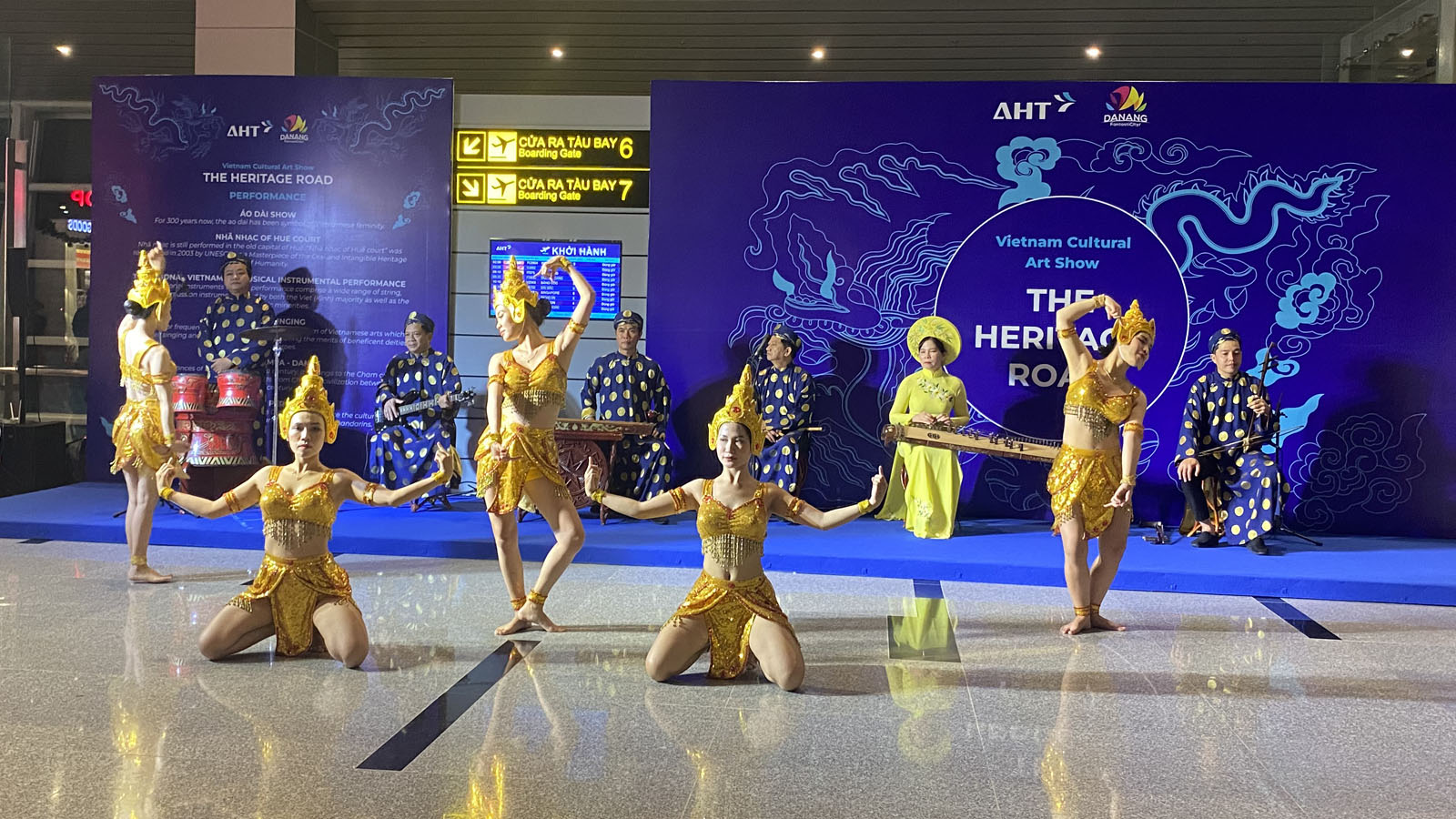 Nha Ga Quoc Te Da Nang Tien Phong Da Dang Hoa Trai Nghiem San Bay 6