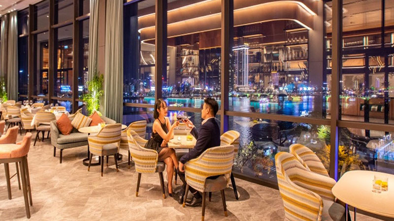 Set Thuc Don Ngay Giang Sinh Tai Novotel Danang Premier Han River 1