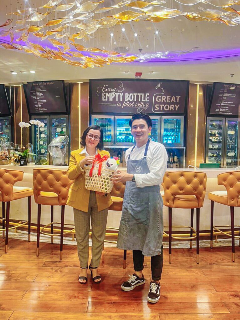 Tommy Pham Chang Trai Goc Viet Noi Tieng Tai Vua Dau Bep Uc Trai Nghiem Ky Nghi Duong Tuyet Voi Tai Da Nang 01