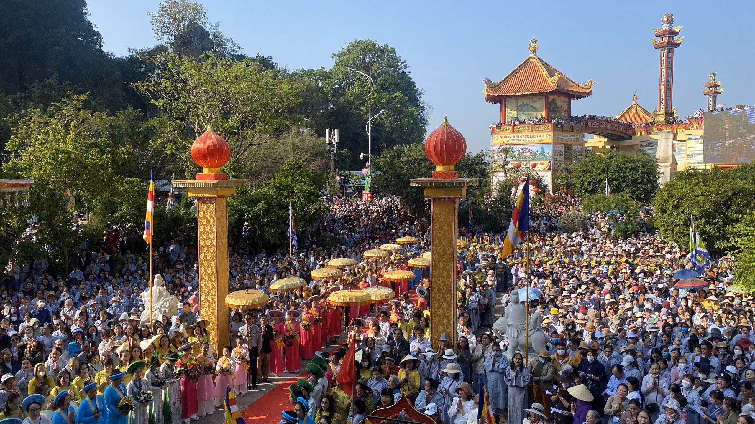 Mang Theo Nhung Uoc Nguyen Ve Su Binh An