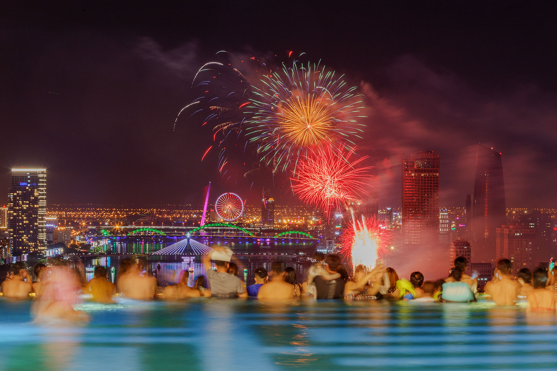 Wyndham Danang Golden Bay Top Cac Dia Diem Xem Phao Hoa Da Nang Diff 2023 Cuc Dinh 02 The optimal venues to enjoy Danang International Fireworks Festival 2023 (DIFF 2023) 