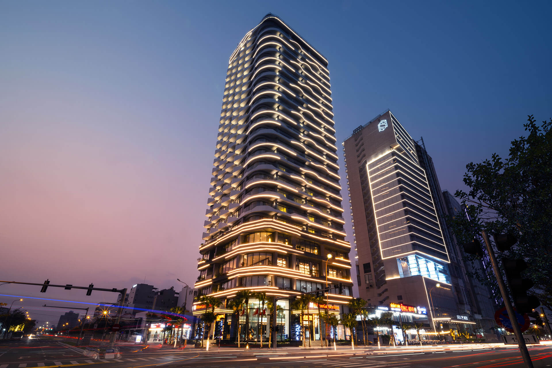 Khach San Hilton Garden Inn Da Nang 96 Vo Nguyen Giap Man Thai Son Tra Da Nang 01